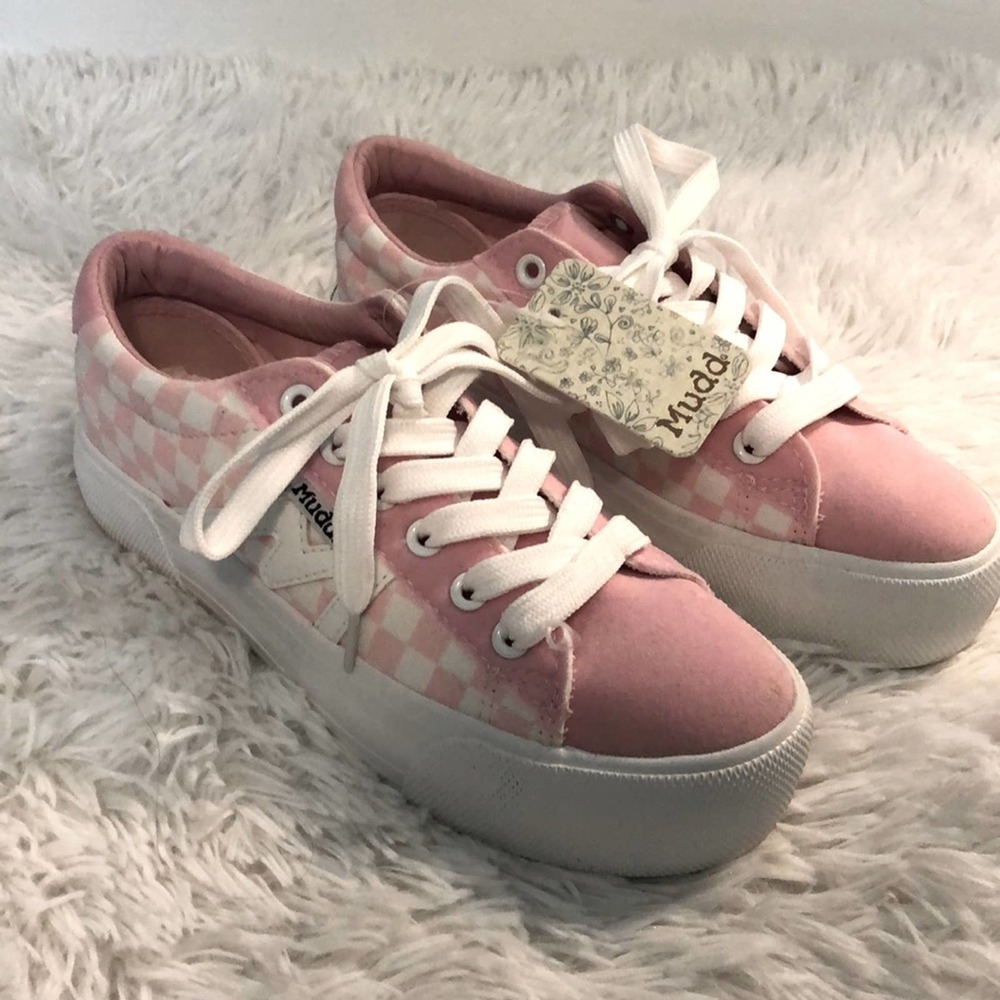 Mudd Pink and White Checkered Shoes Size 6